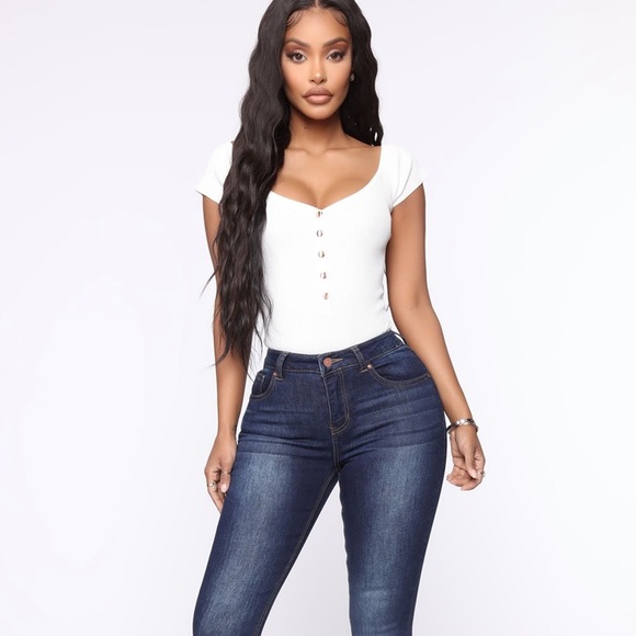 White Fashion nova top - Picture 1 of 3